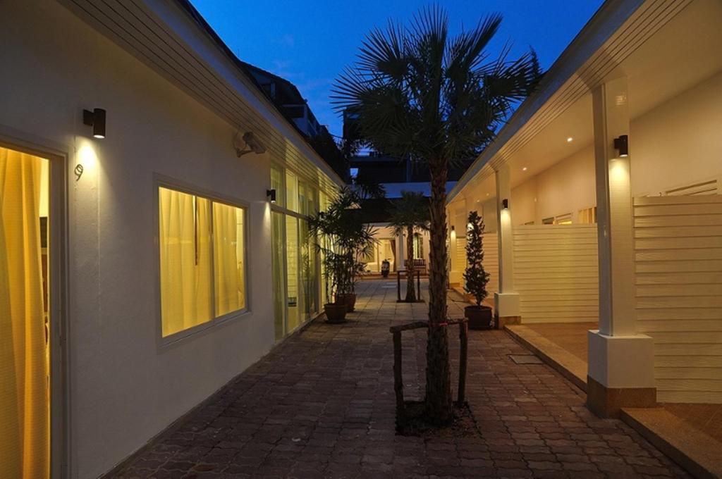Hotel Clear House Phuket Strand Kamala Exterior foto
